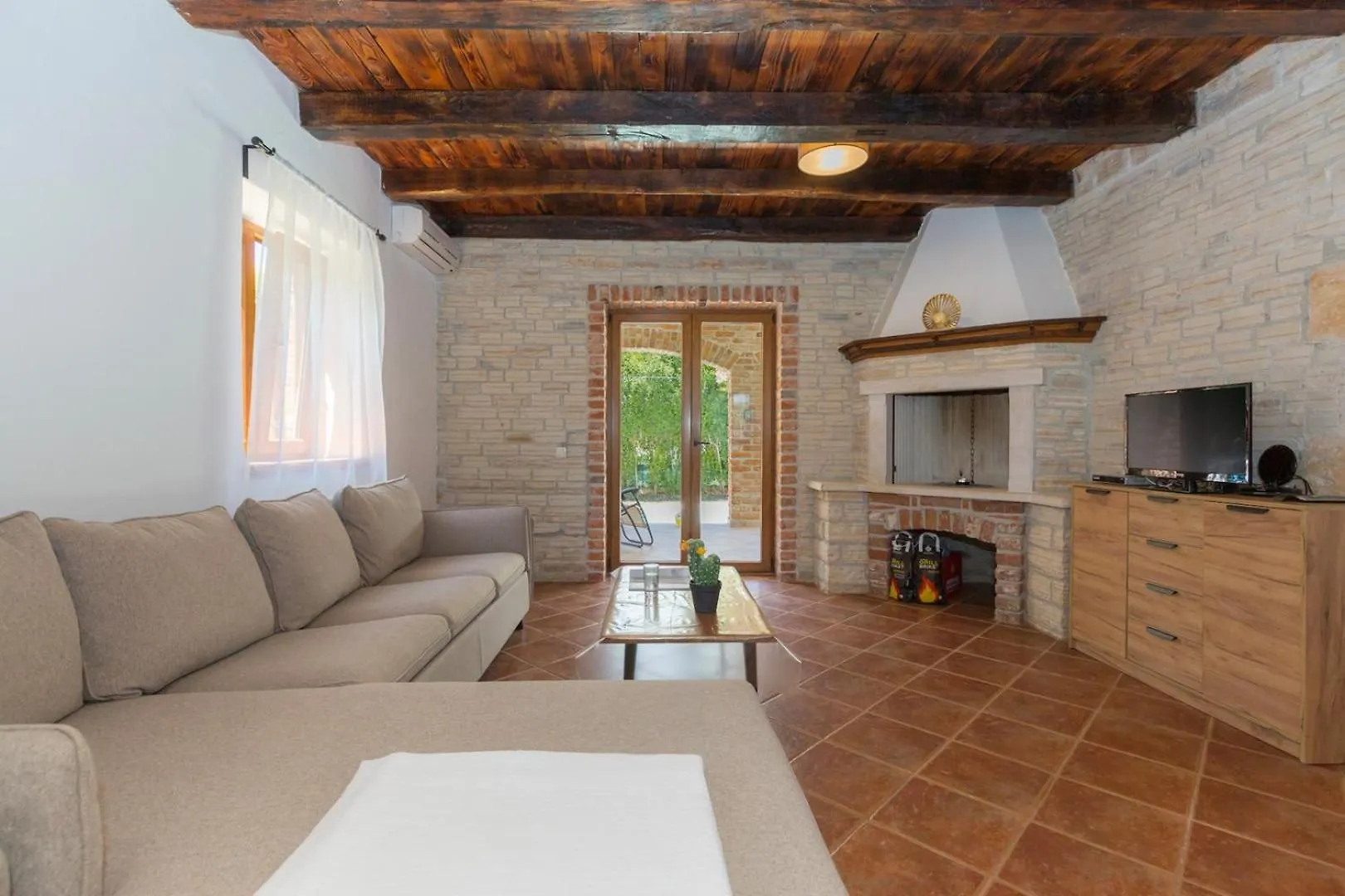 Sunny Holiday House With Private Pool Butkovici  Holiday home